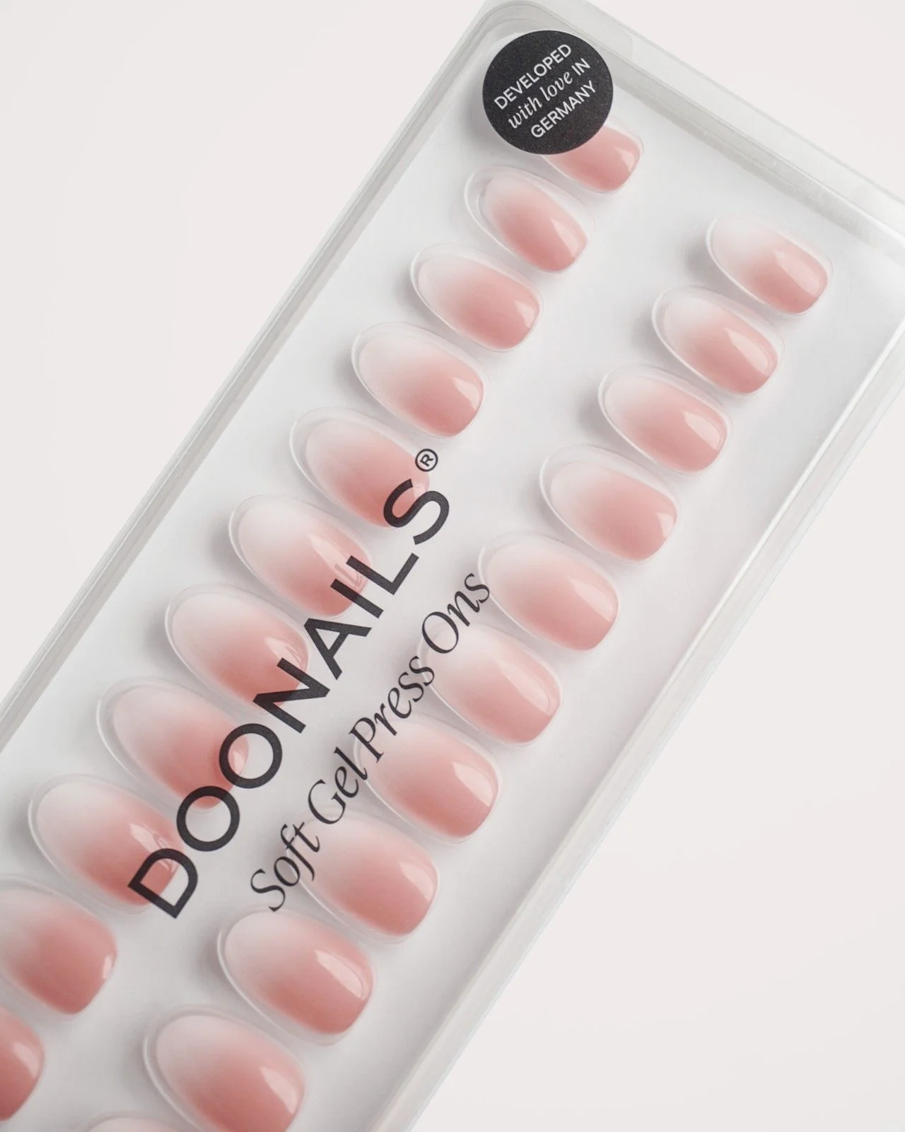 Babyboomer Short Round Soft Gel Press Ons - Image 5